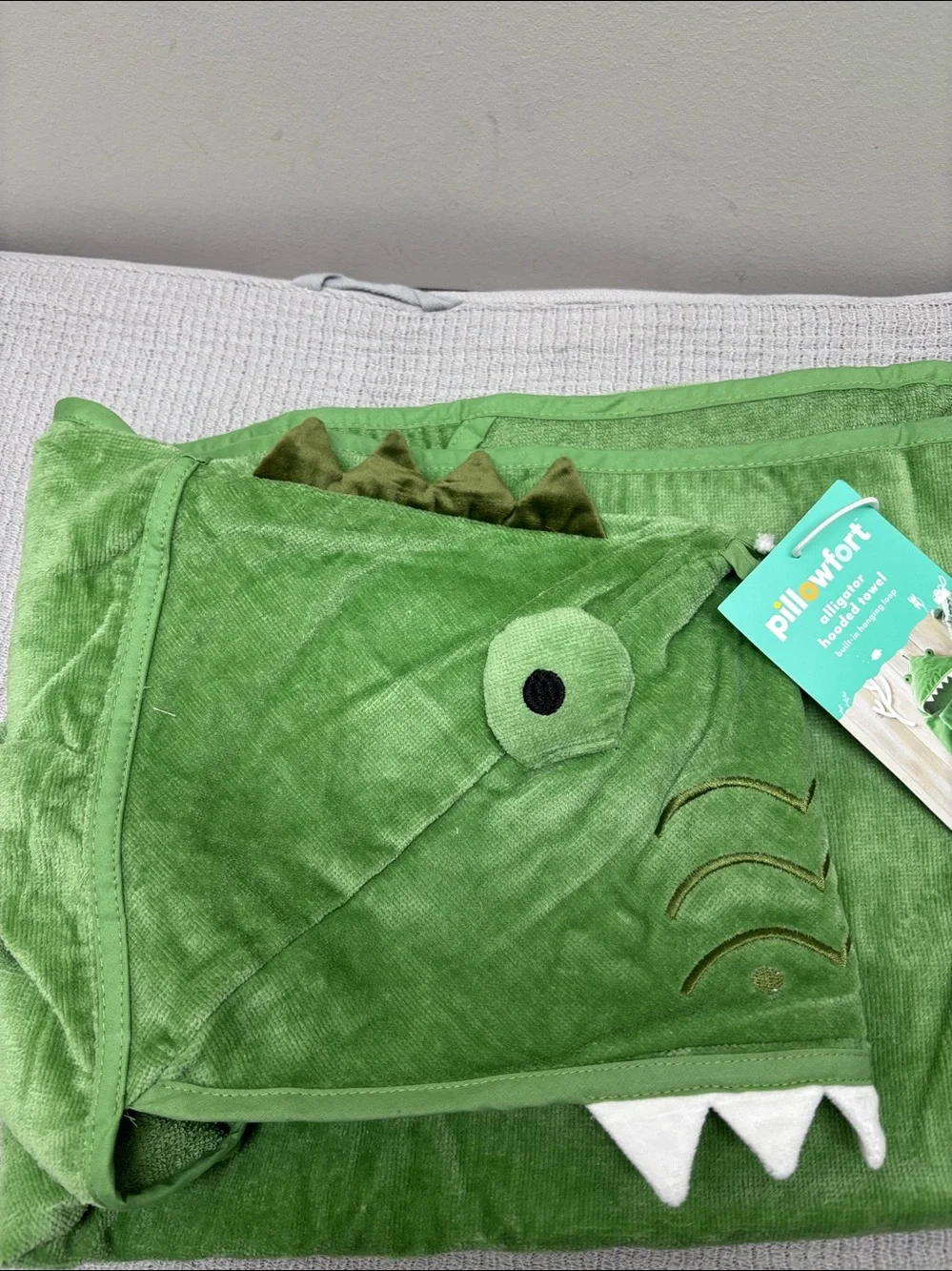 Pillowfort Alligator Kid Hooded Towel 25